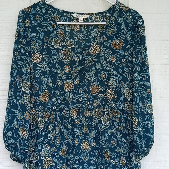 The Pioneer Woman Floral Drass - Picture 2 of 16